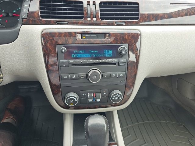 Used 2013 Chevrolet Impala LT w/ LT Sunroof Package FWD image 19