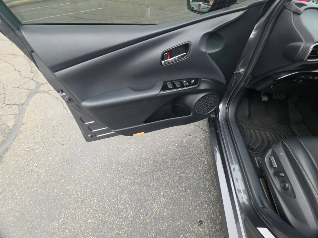 Used 2021 Toyota Prius Prime Limited w/ Carpet Mat Package (TMS) FWD image 13