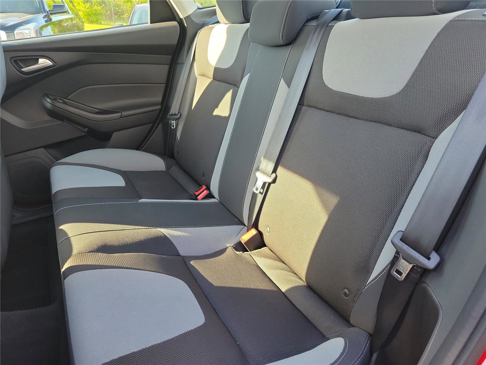 Used 2012 Ford Focus SE image 13