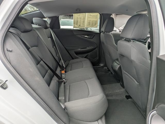 Used 2025 Chevrolet Malibu LS image 30