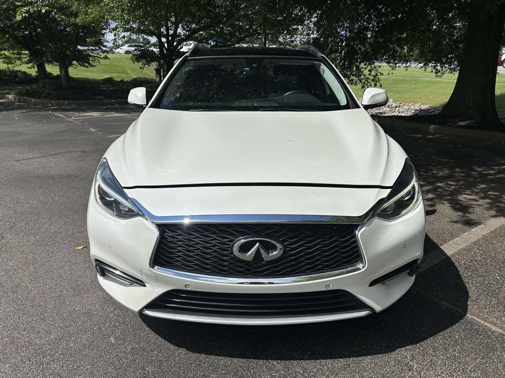 Used 2018 INFINITI QX30 Premium w/ Navigation Package FWD image 6