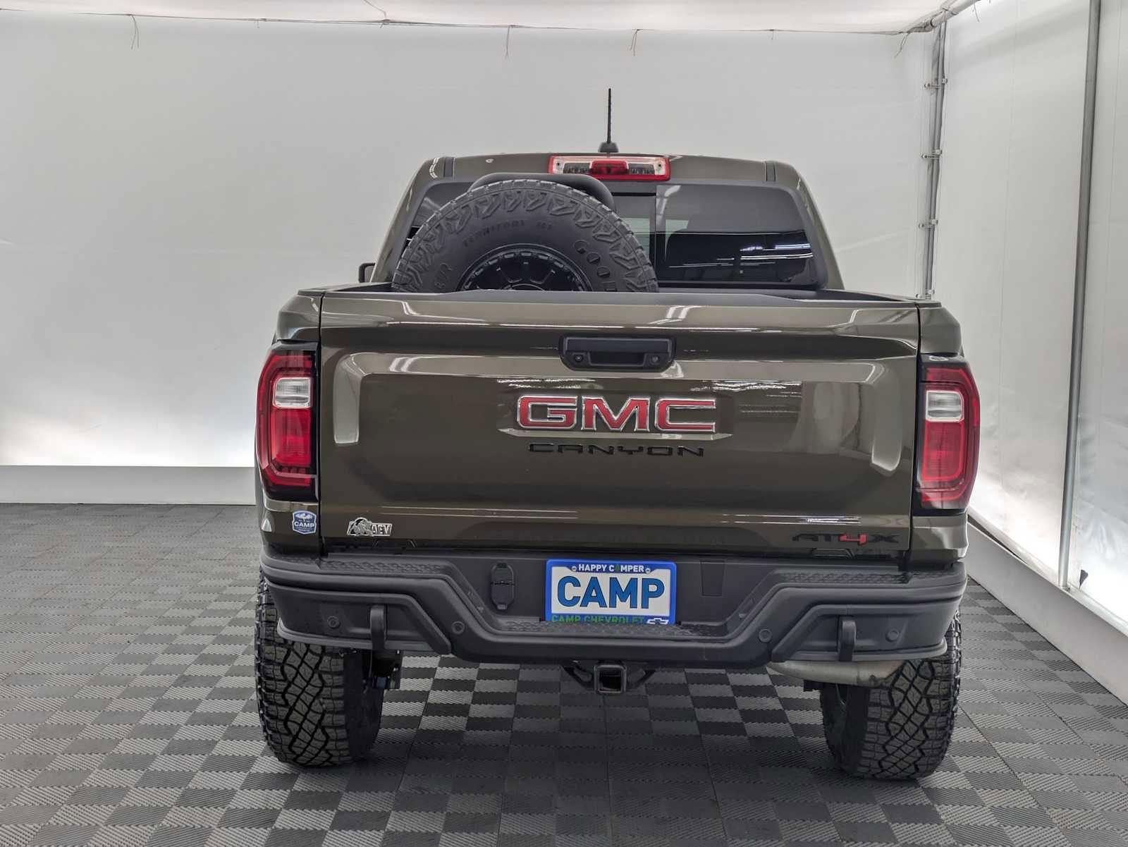 Used 2024 GMC Canyon AT4X w/ AT4X AEV Edition AWD/4WD image 5