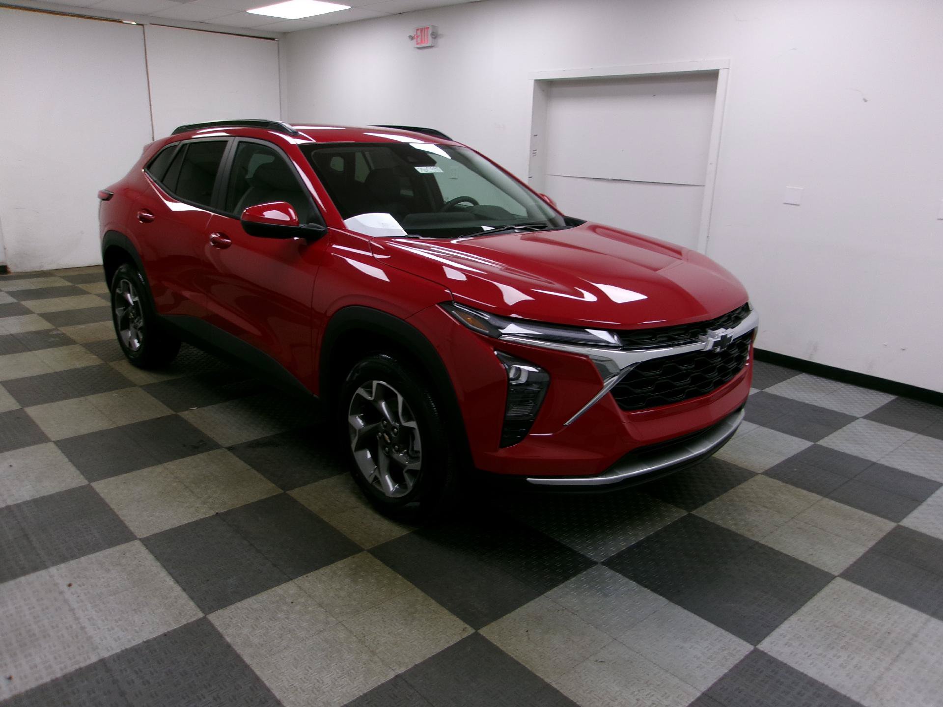 New 2026 Chevrolet Trax LT w/ Driver Confidence Package FWD image 14