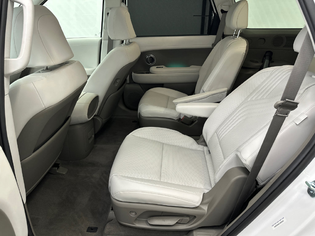 Used 2026 Hyundai Palisade SEL Premium FWD image 24