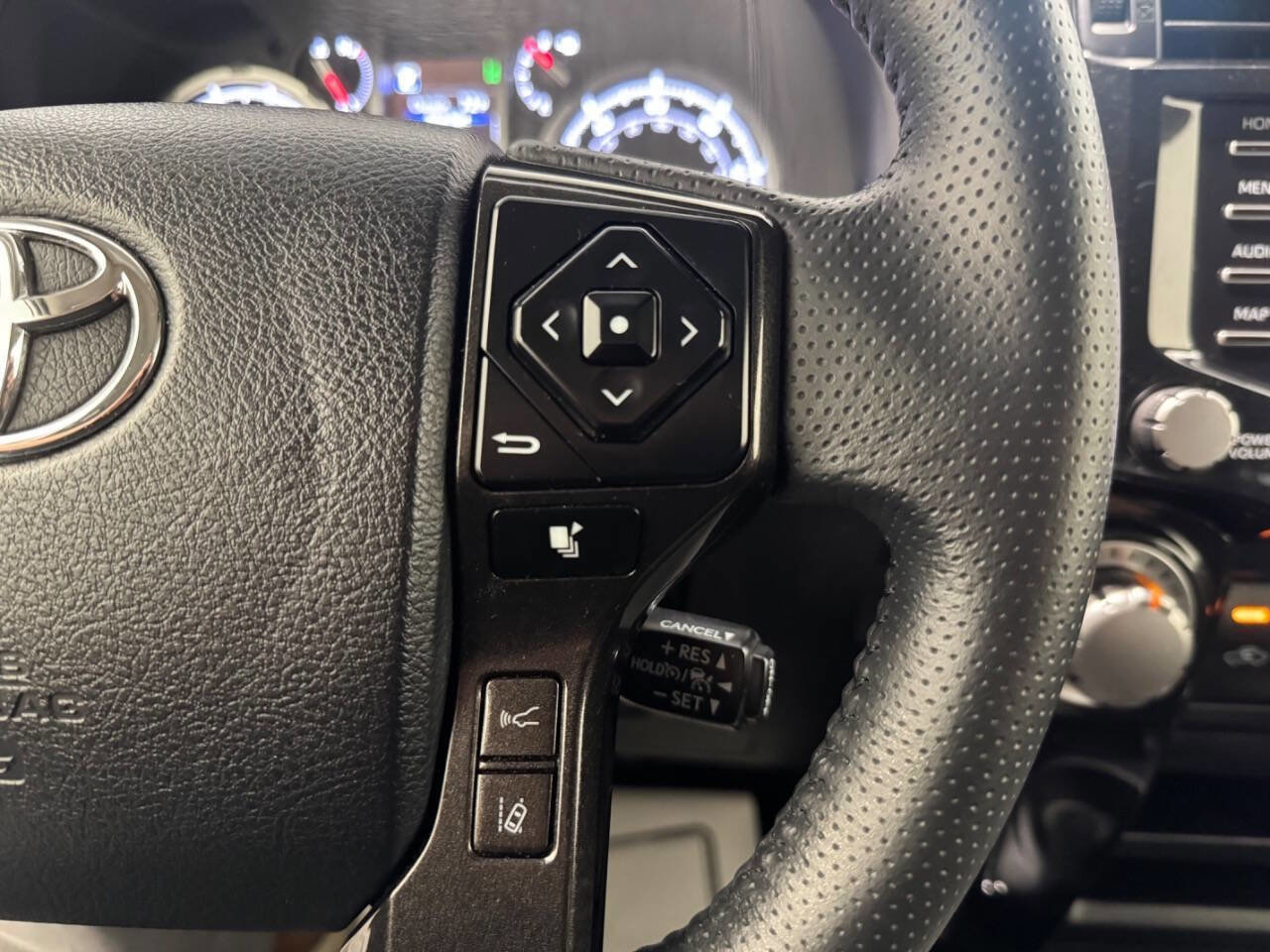 Used 2024 Toyota 4Runner TRD Off-Road image 28