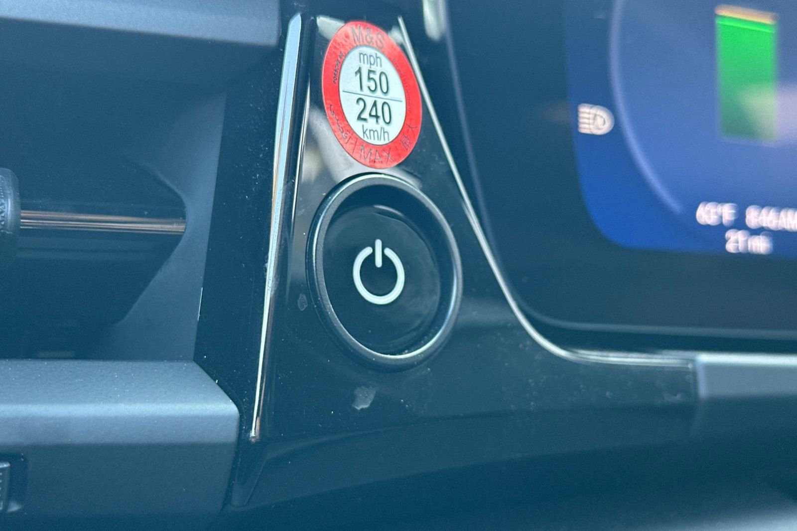 New 2025 Porsche Macan Electric image 24