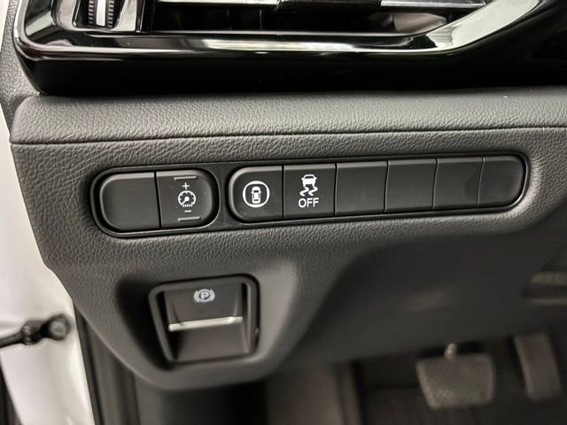 Certified 2025 Acura MDX SH-AWD image 32