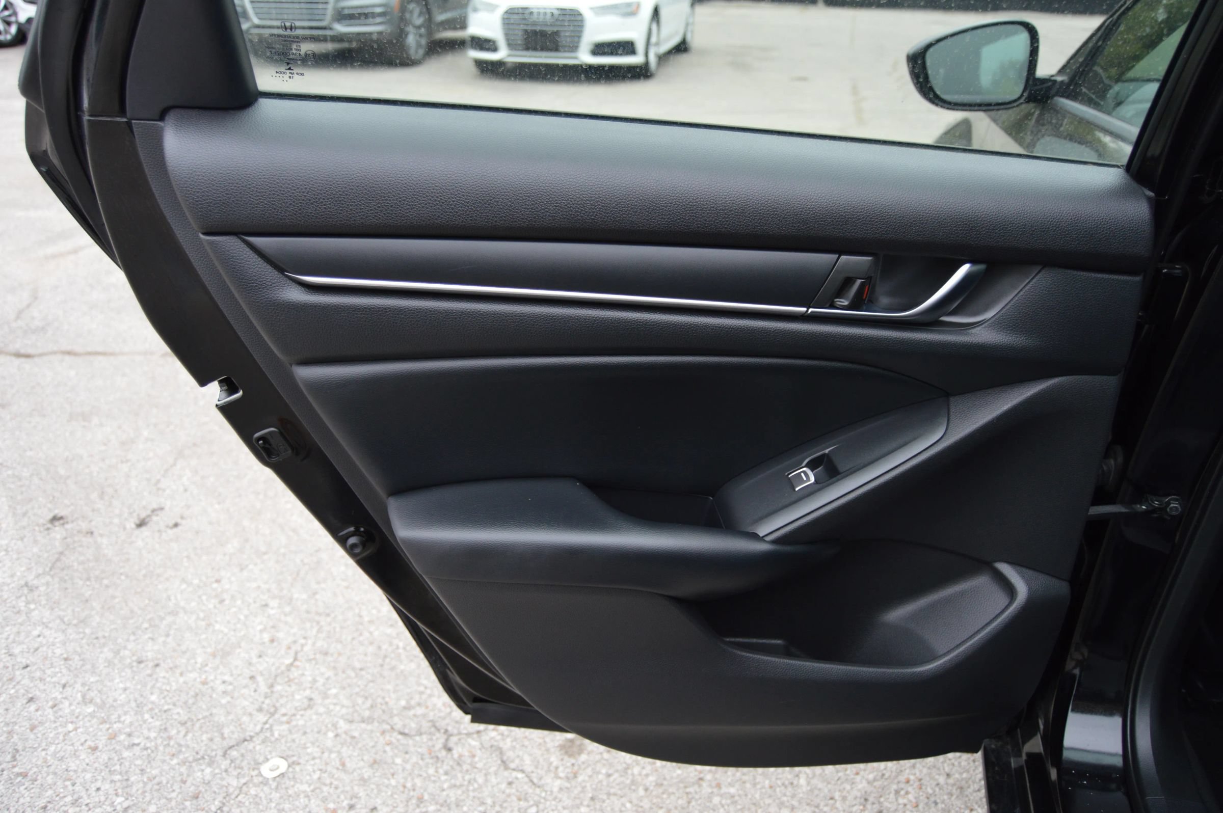 Used 2018 Honda Accord Sport image 22