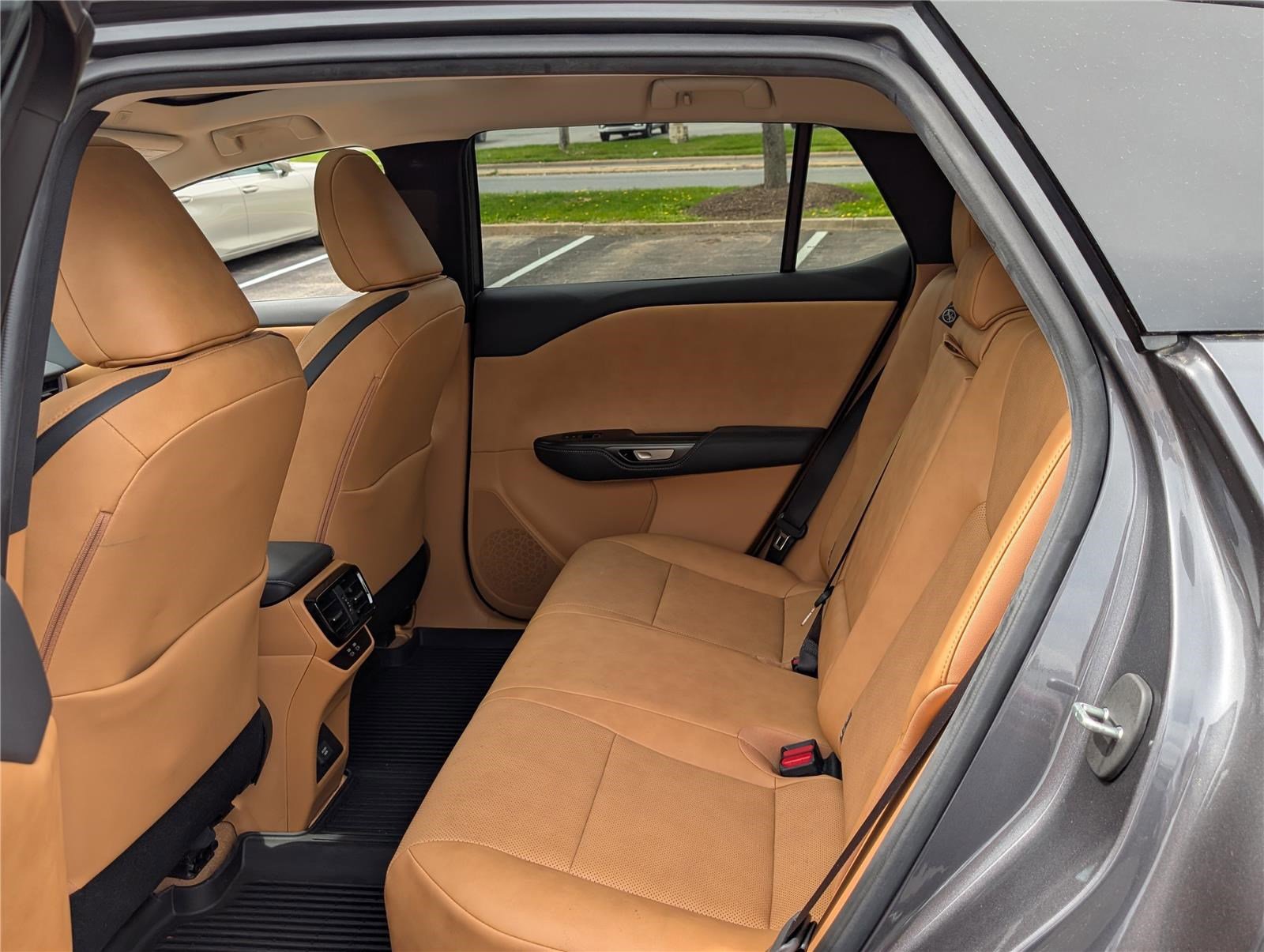 Used 2023 Lexus RZ 450e Premium w/ Technology Package image 15