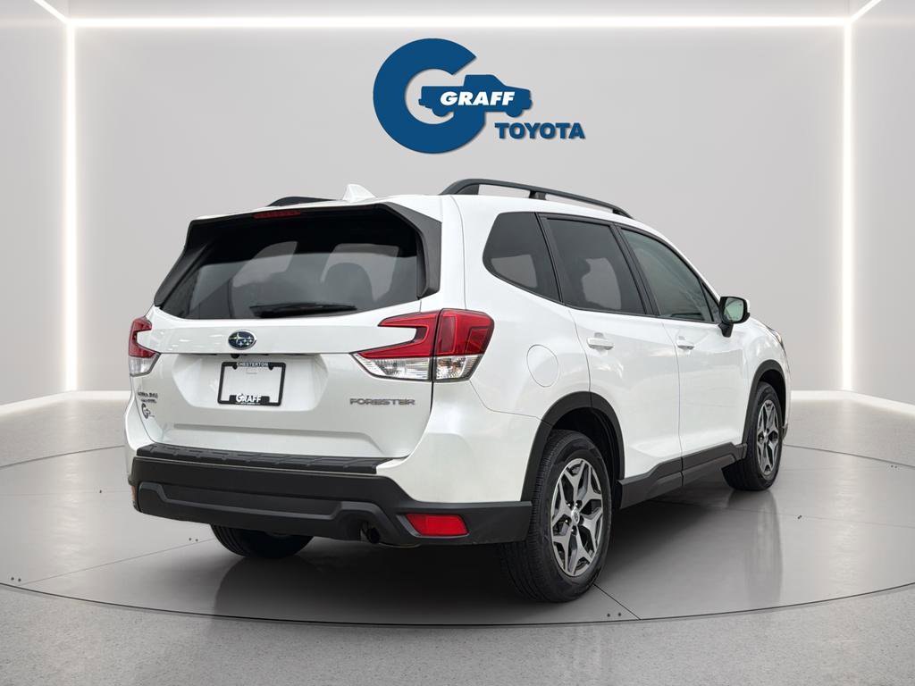 Used 2021 Subaru Forester Premium AWD/4WD image 7