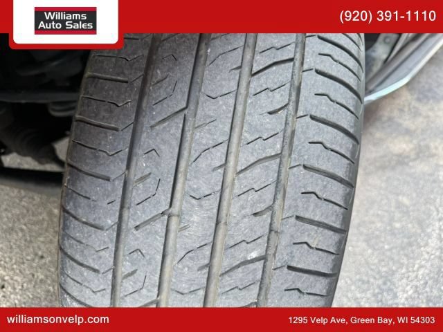 Used 2019 Cadillac Escalade Luxury AWD/4WD image 29