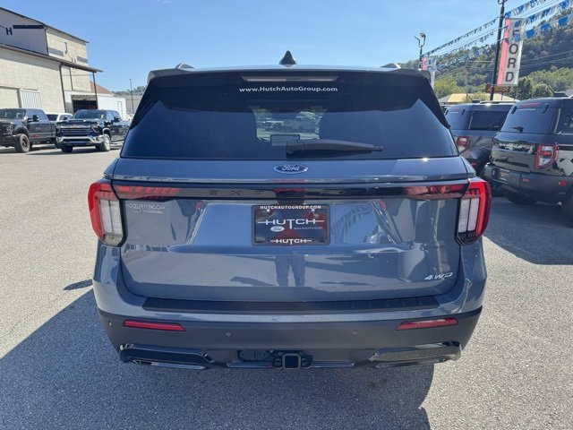 New 2026 Ford Explorer ST-Line w/ ST-Line Street Pack image 7