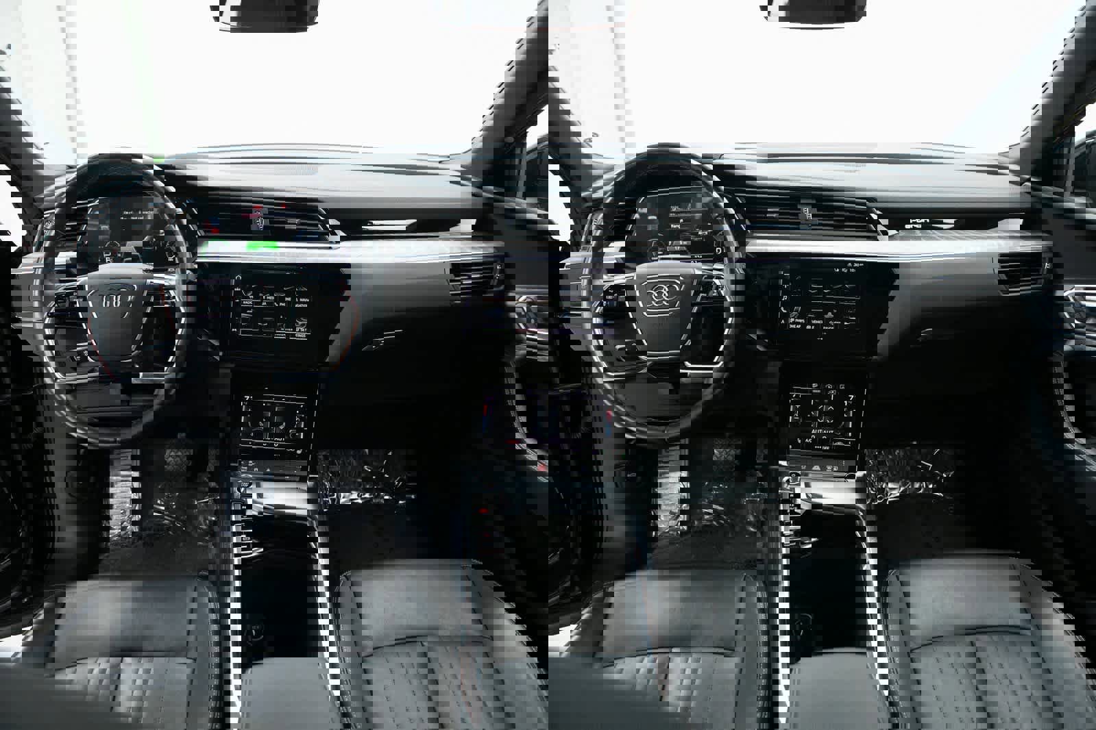 Used 2022 Audi e-tron Premium image 13