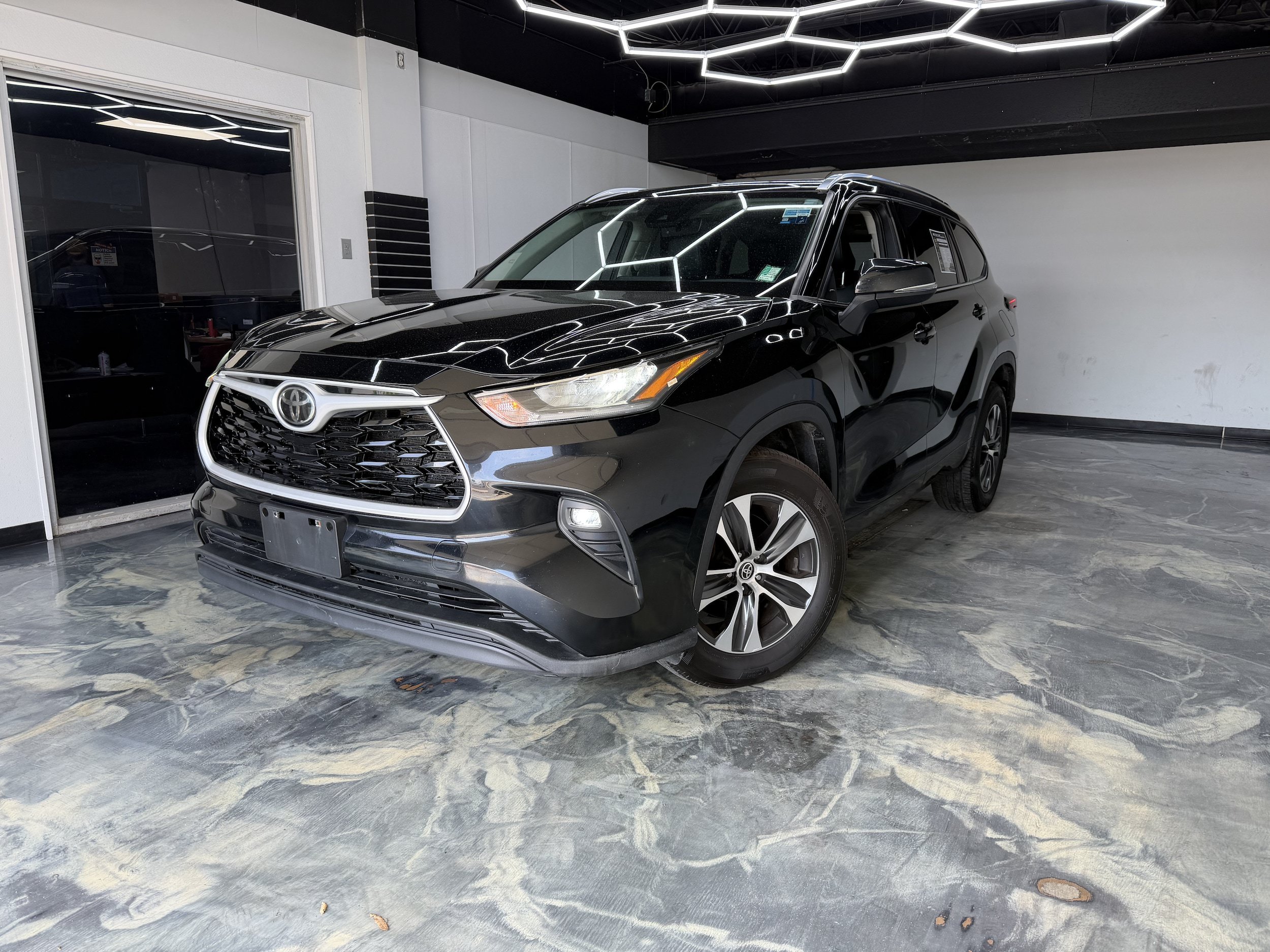 Used 2020 Toyota Highlander XLE