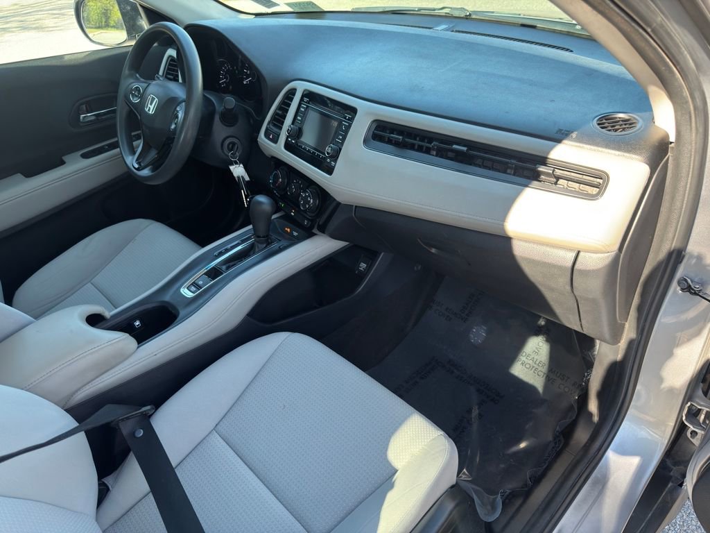 Used 2020 Honda HR-V LX image 29