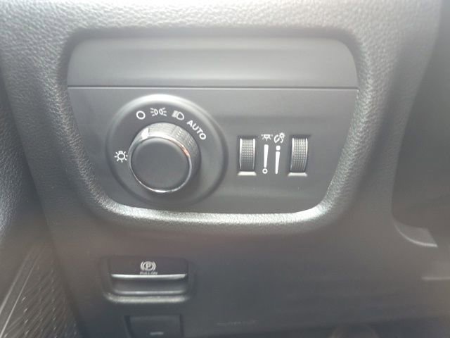 New 2026 Jeep Grand Cherokee L 4WD image 11