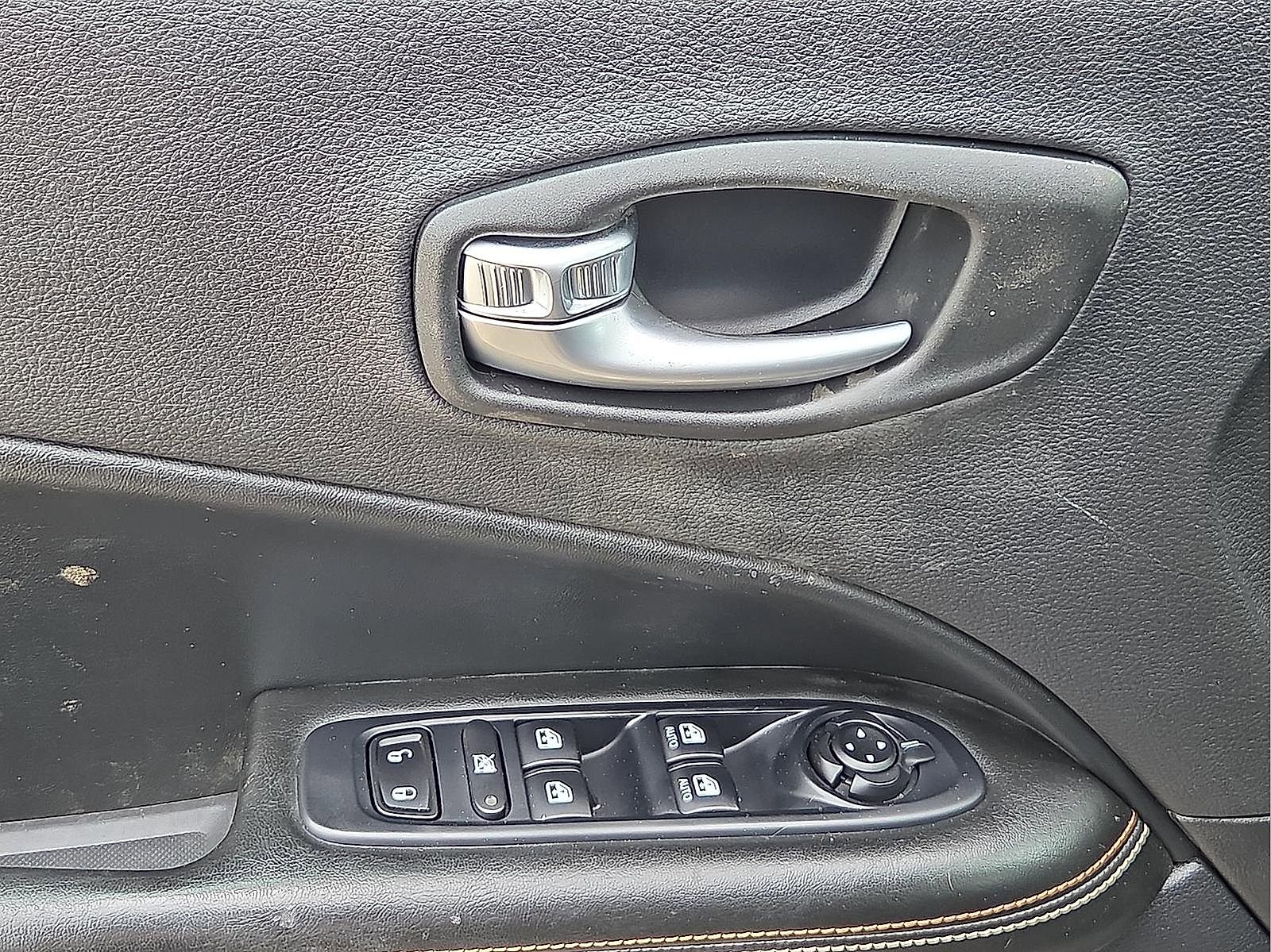 Used 2021 Jeep Compass Sport w/ Cold Weather Group image 13