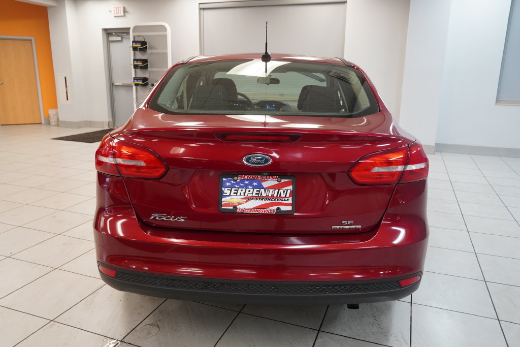 Used 2015 Ford Focus SE FWD image 8