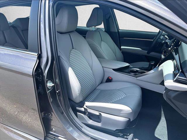 Used 2021 Toyota Camry SE FWD image 9