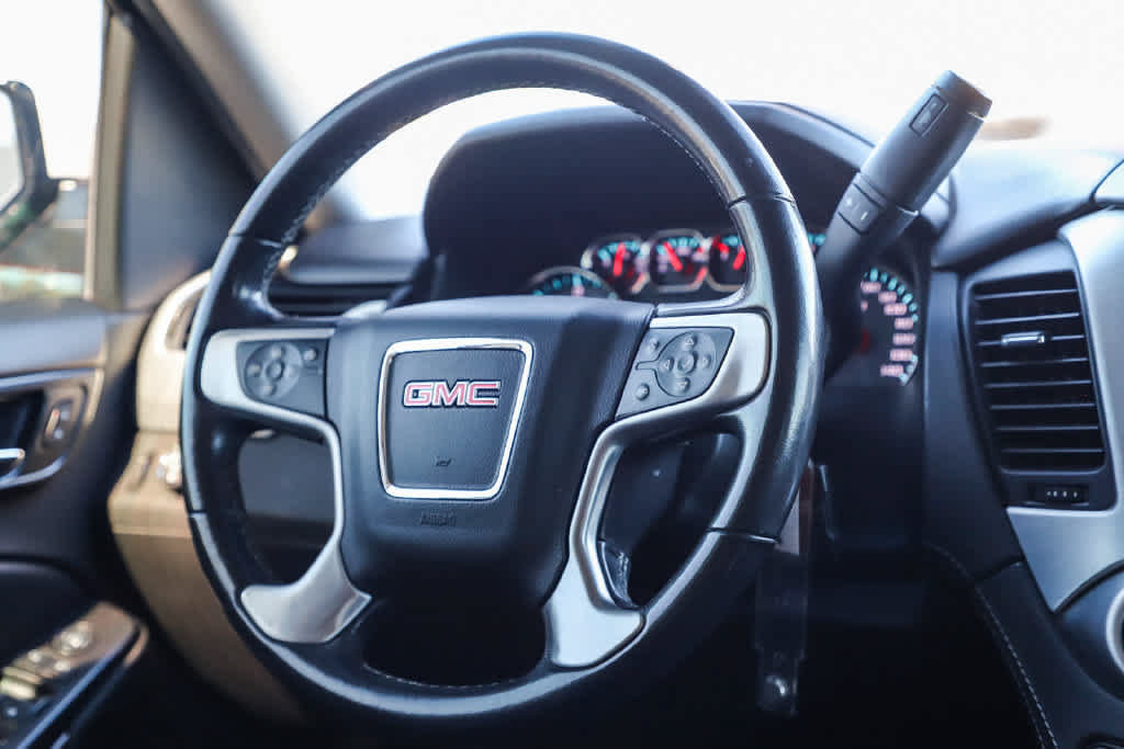 Used 2018 GMC Yukon XL SLT w/ Open Road Package RWD image 16