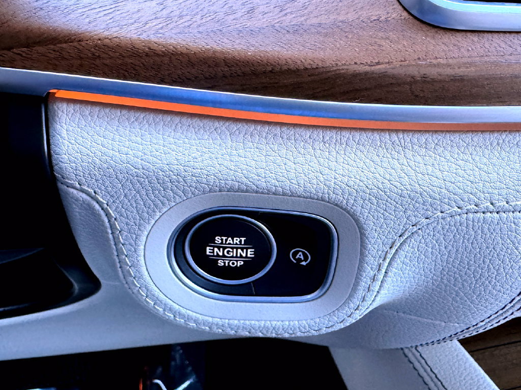 Used 2022 Mercedes-Benz GLE 350 4MATIC image 25