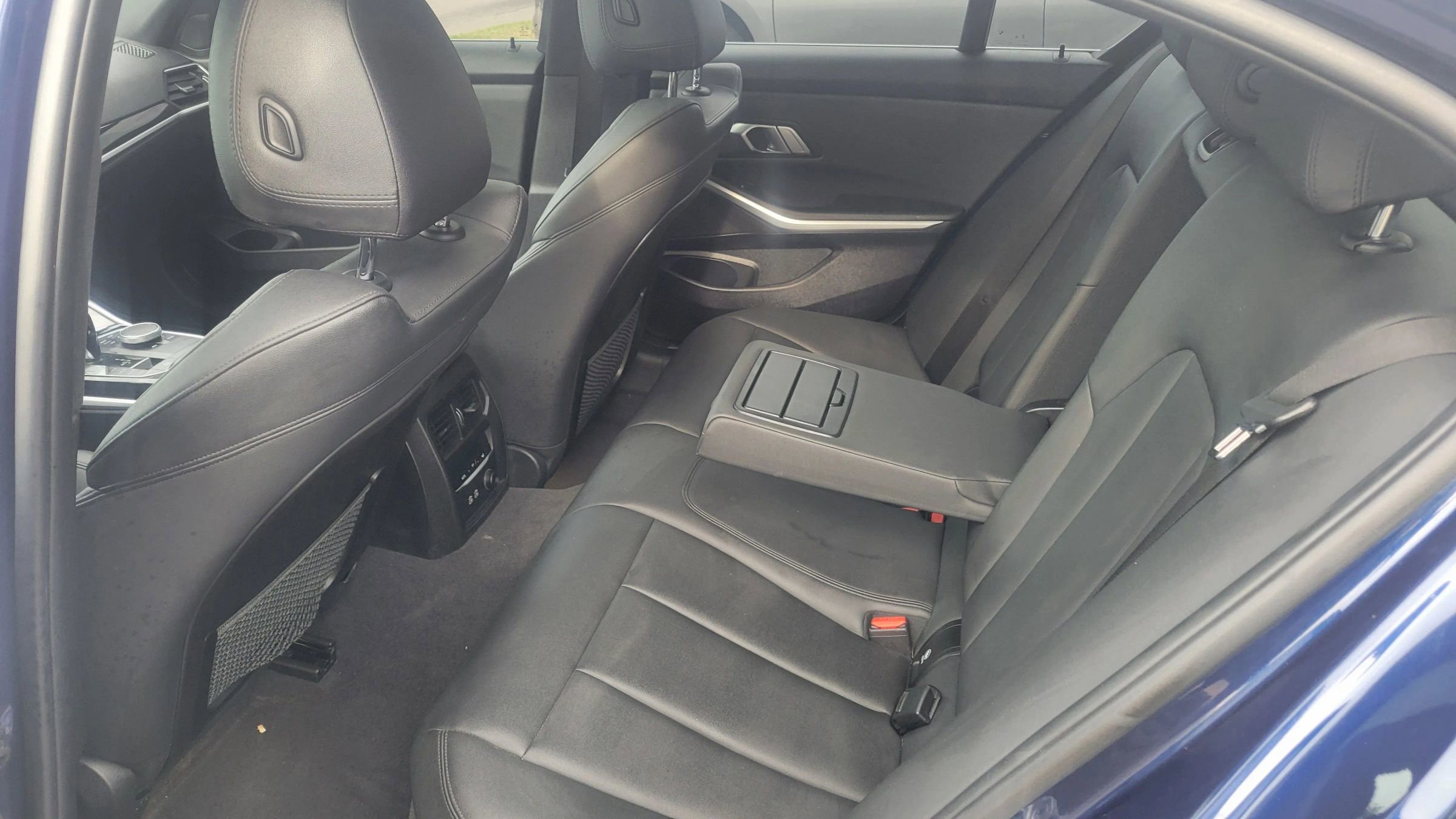 Used 2019 BMW 330i xDrive Sedan w/ Convenience Package image 16