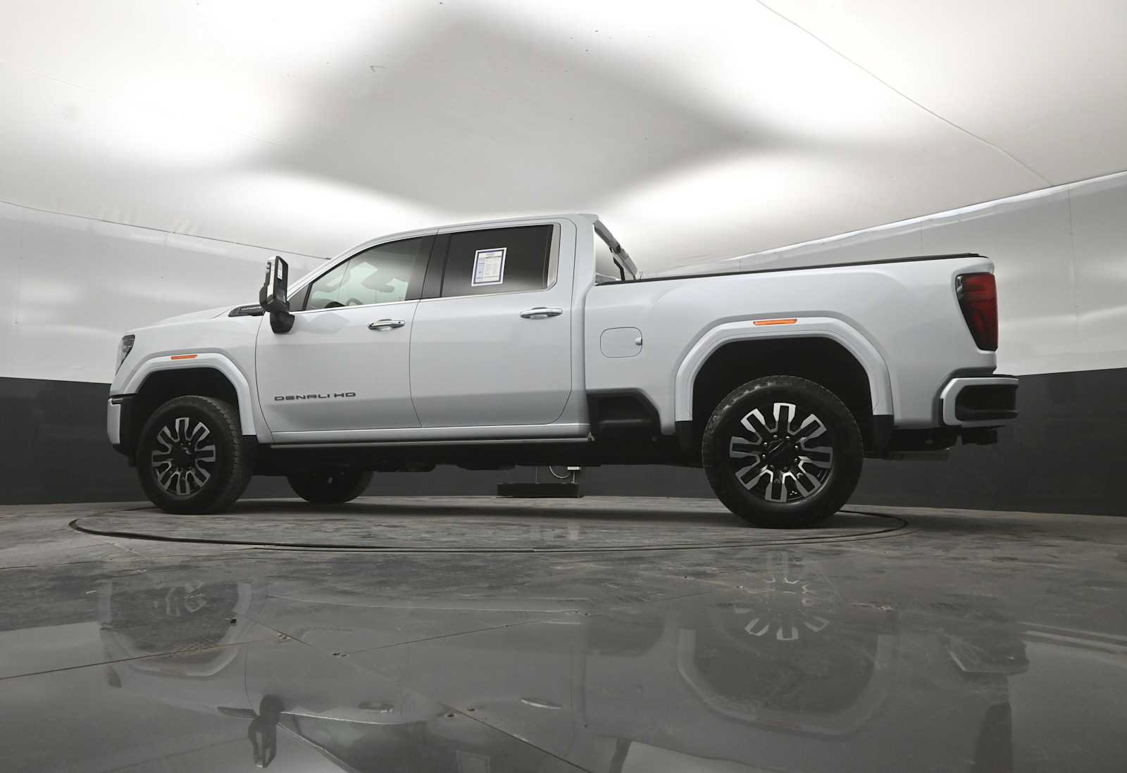 Used 2026 GMC Sierra 2500 Denali Ultimate AWD/4WD image 37
