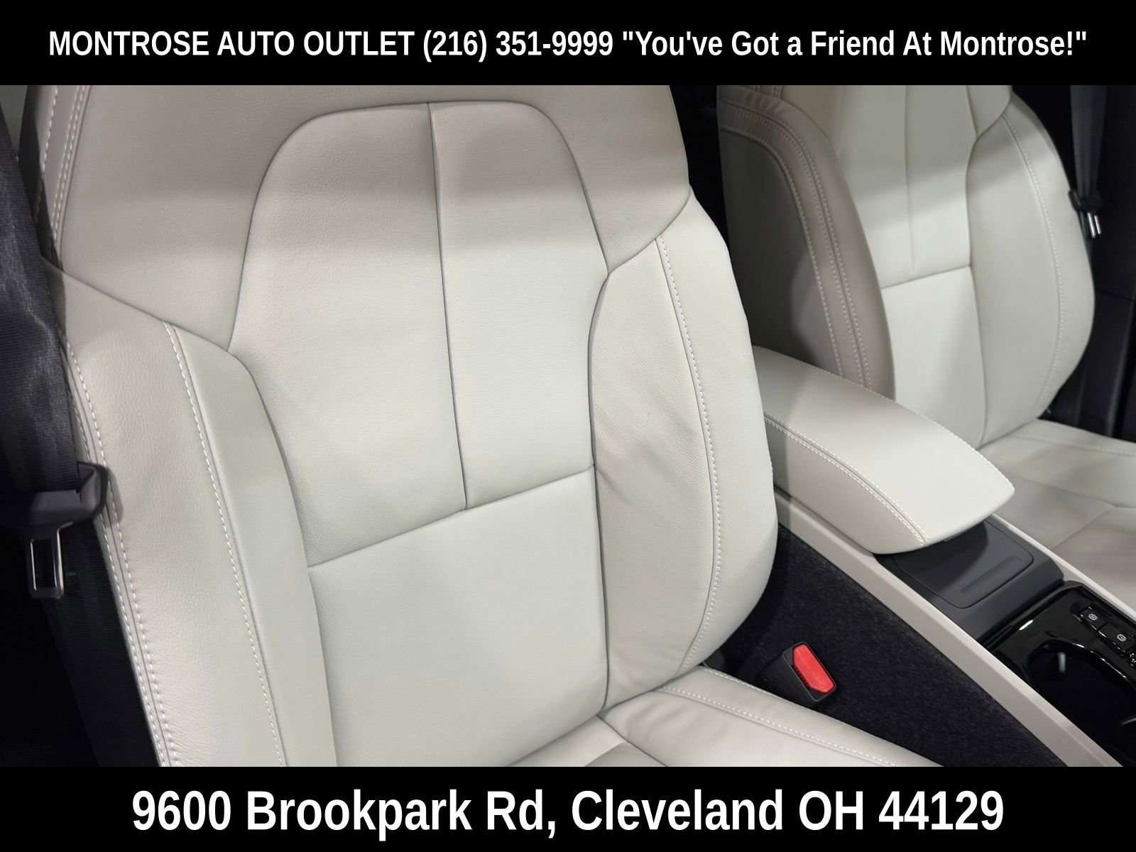 New 2026 Volvo XC40 B5 Plus w/ Protection Package Premier image 45