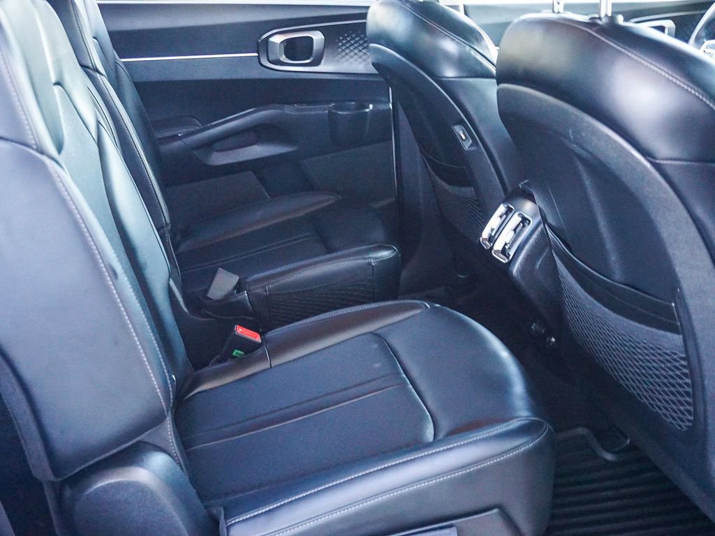 Certified 2022 Kia Sorento EX image 14