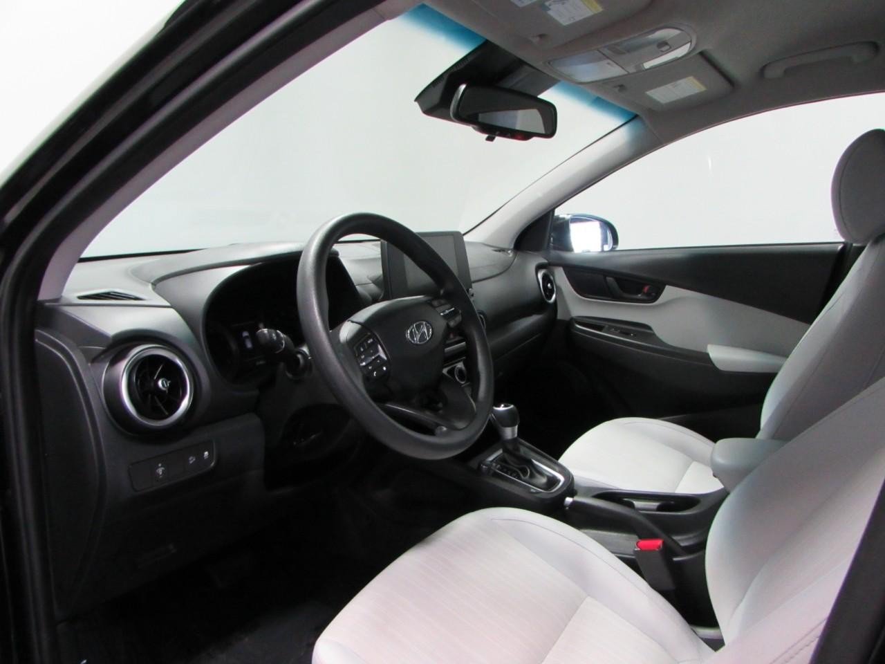 Used 2023 Hyundai Kona SEL w/ Cargo Package AWD/4WD image 13