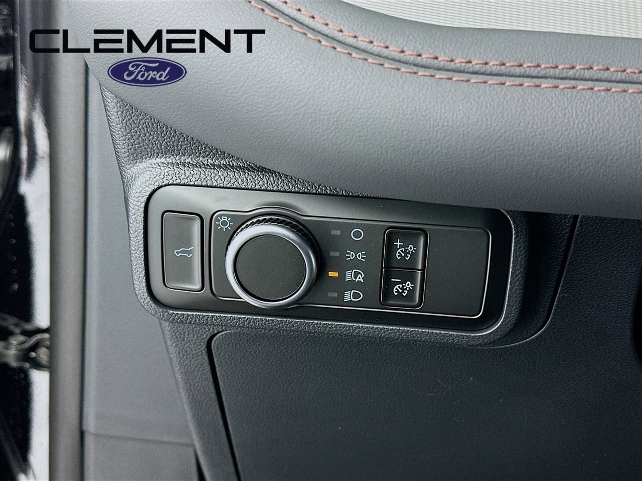 New 2026 Ford Explorer Active image 13