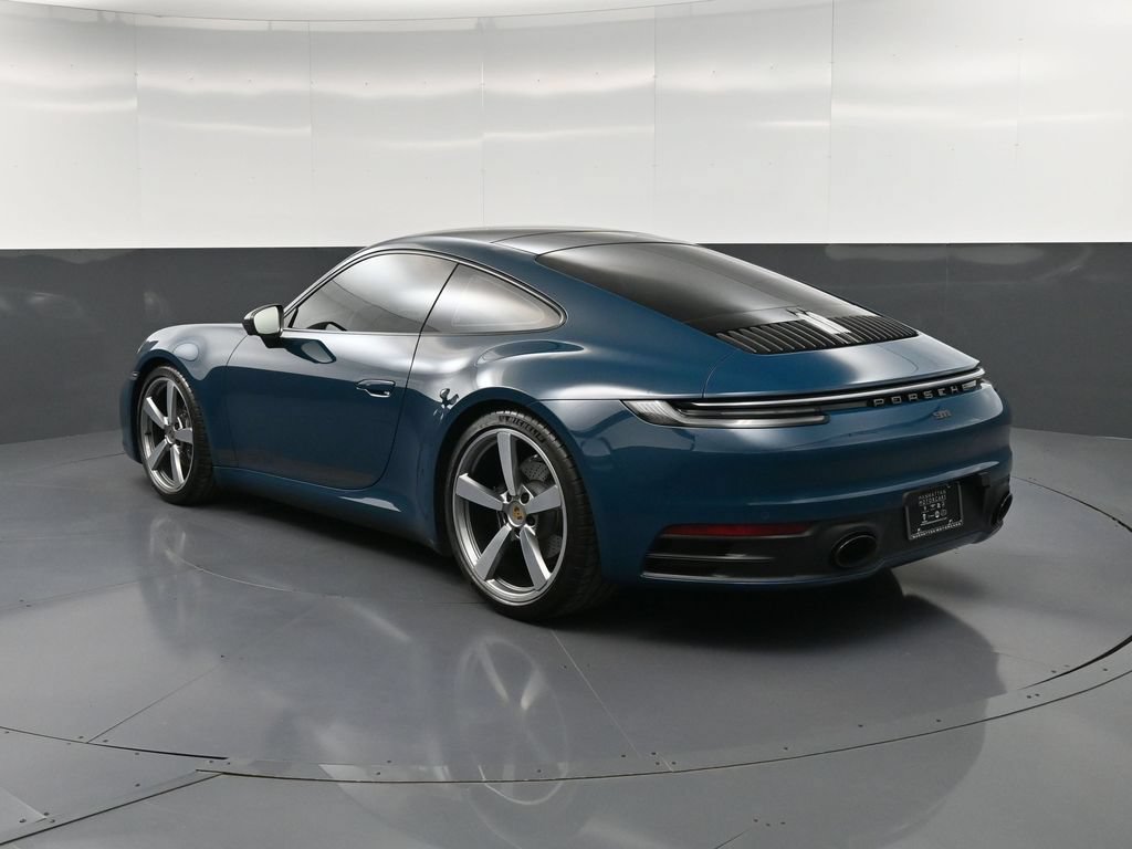 Used 2024 Porsche 911 Carrera T RWD image 3