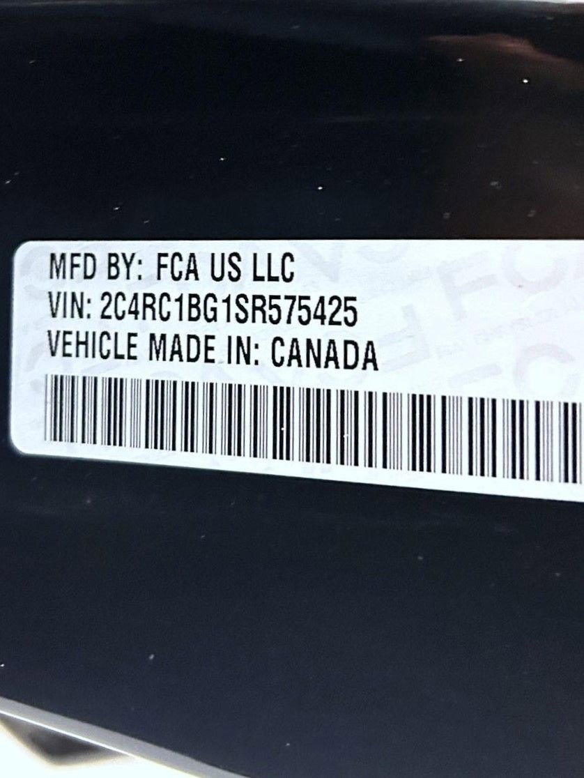 Used 2025 Chrysler Pacifica Select FWD image 25