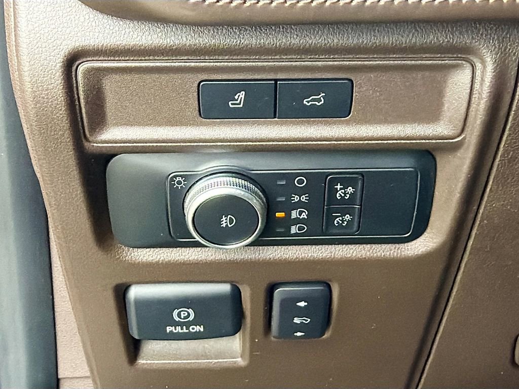 Used 2022 Ford Expedition King Ranch image 38