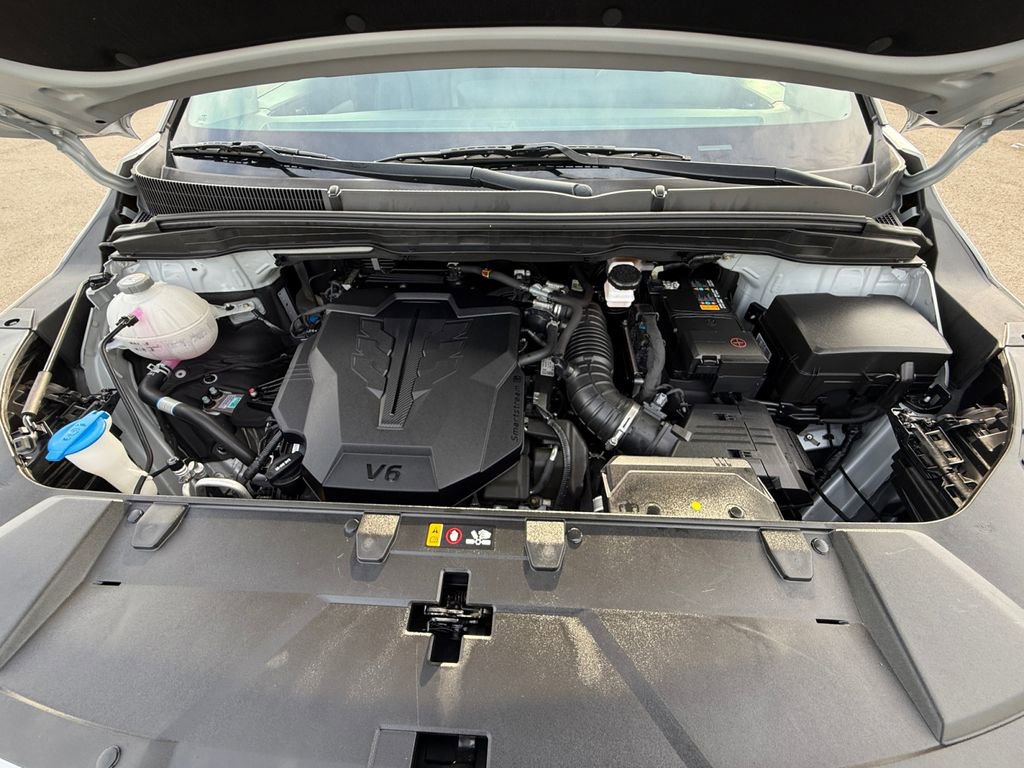 Used 2022 Kia Carnival LX image 27