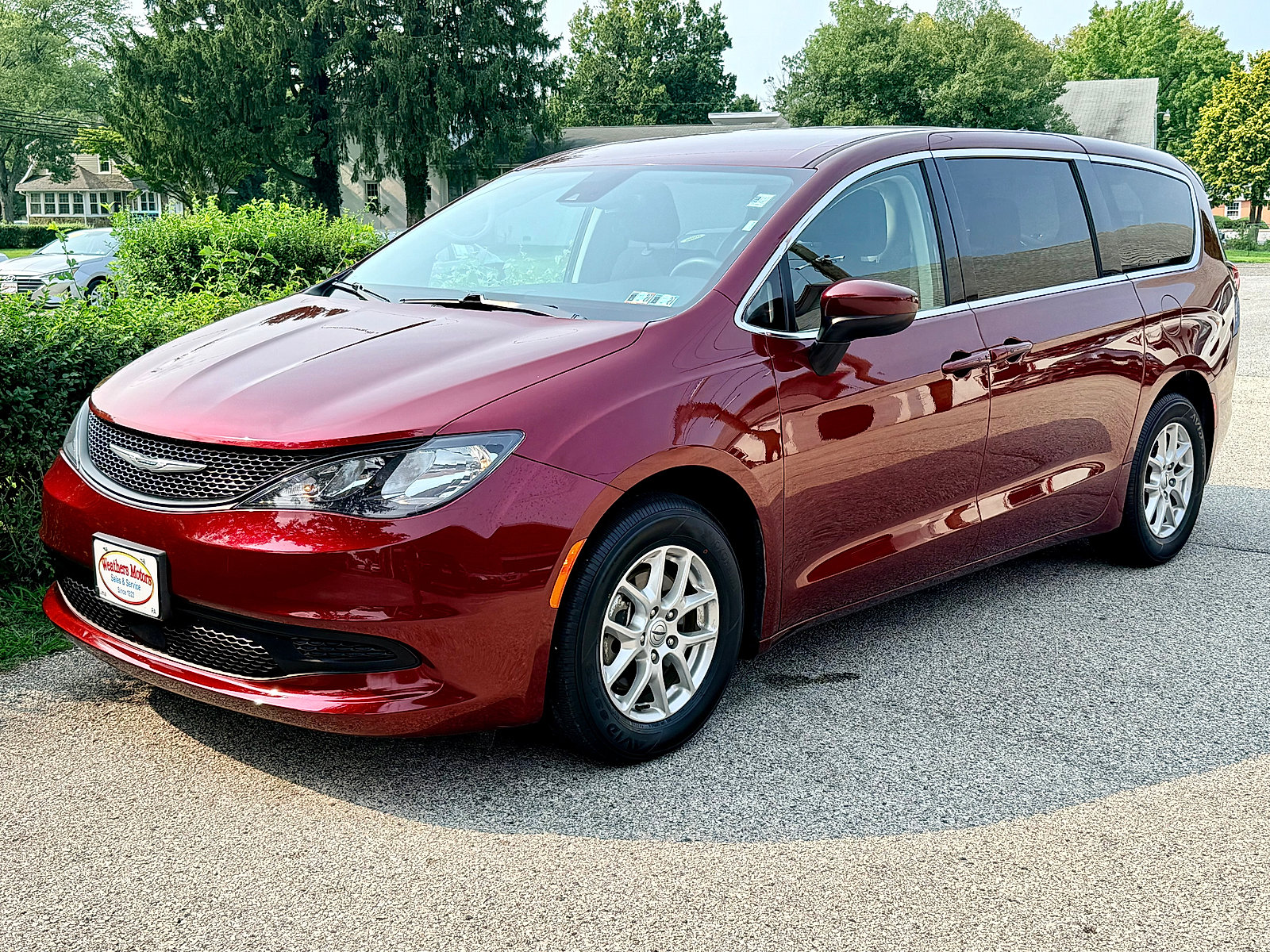 Used 2023 Chrysler Voyager LX FWD image 8