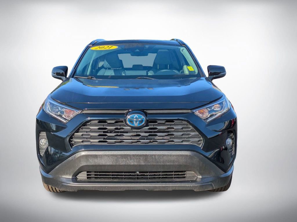 Used 2021 Toyota RAV4 XLE Premium AWD/4WD image 9