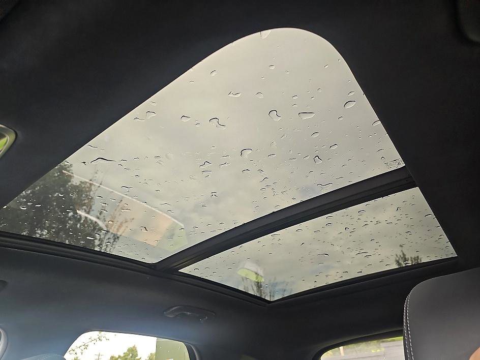 Used 2025 Genesis GV70 3.5T Sport w/ Sport Advanced Package image 27