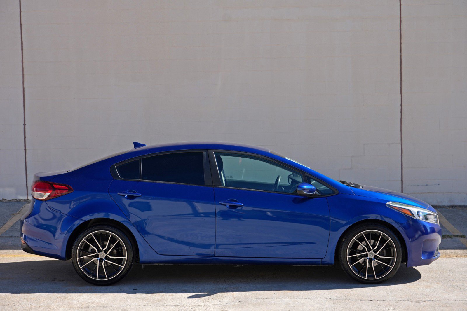 Used 2017 Kia Forte LX FWD image 43