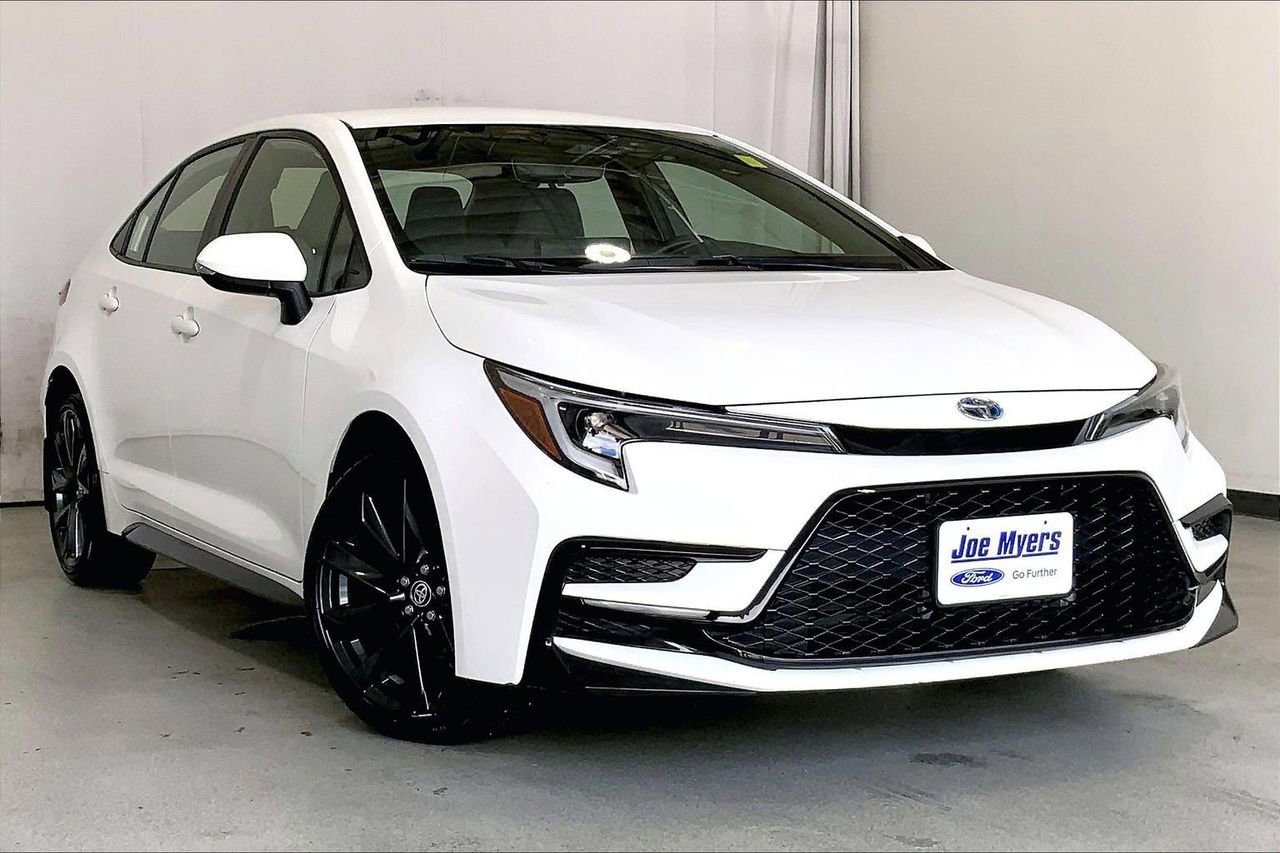 Used 2024 Toyota Corolla SE