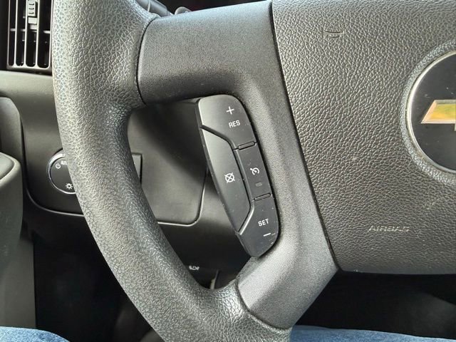 Used 2018 Chevrolet Express 2500 w/ Driver Convenience Package image 17