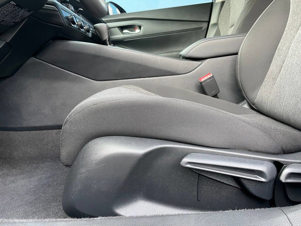 Certified 2025 Honda Accord LX image 24