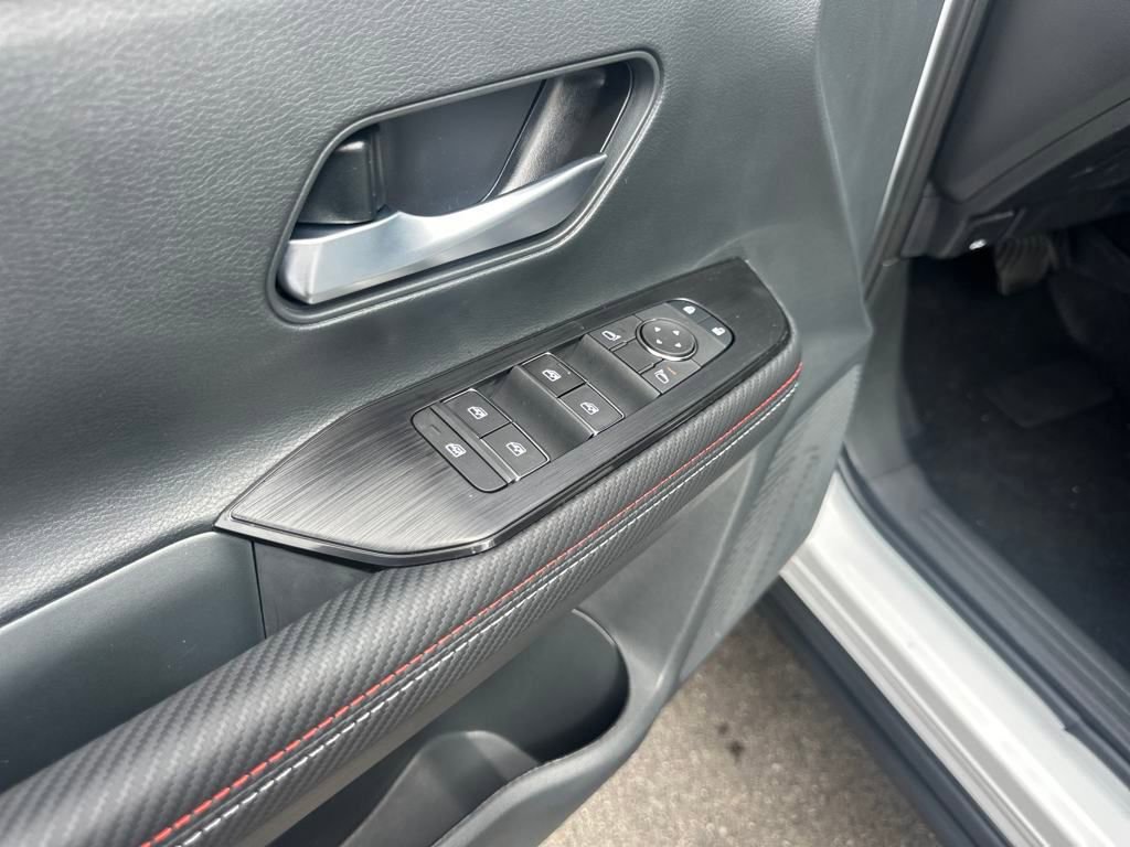 New 2025 Nissan Kicks SR w/ SR Premium Package image 11