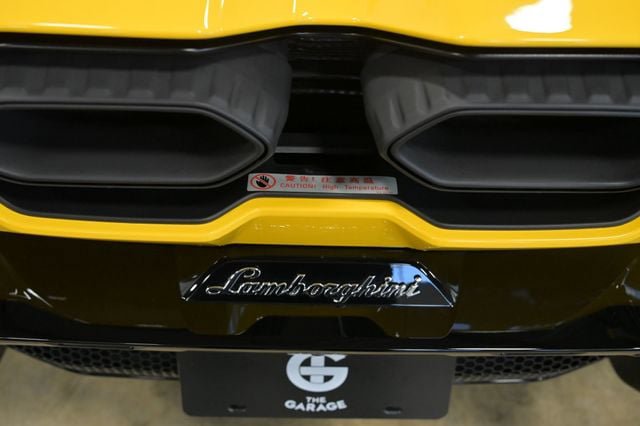 Used 2024 Lamborghini Revuelto AWD/4WD image 44