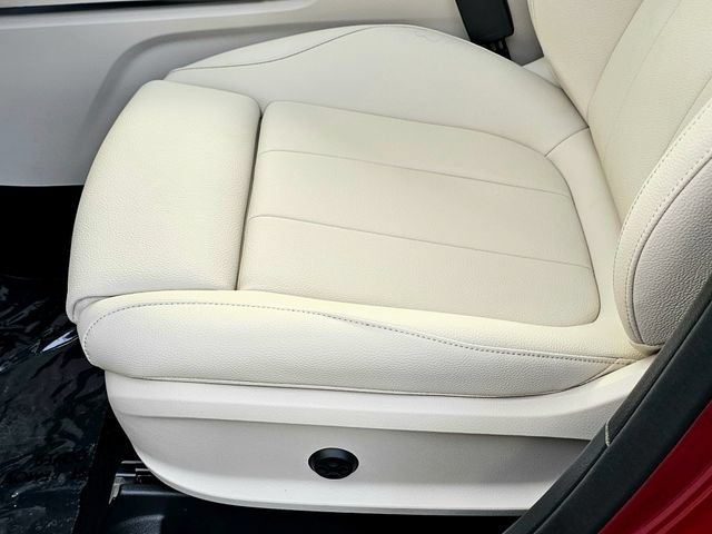 New 2026 Mercedes-Benz GLB 250 4MATIC image 17