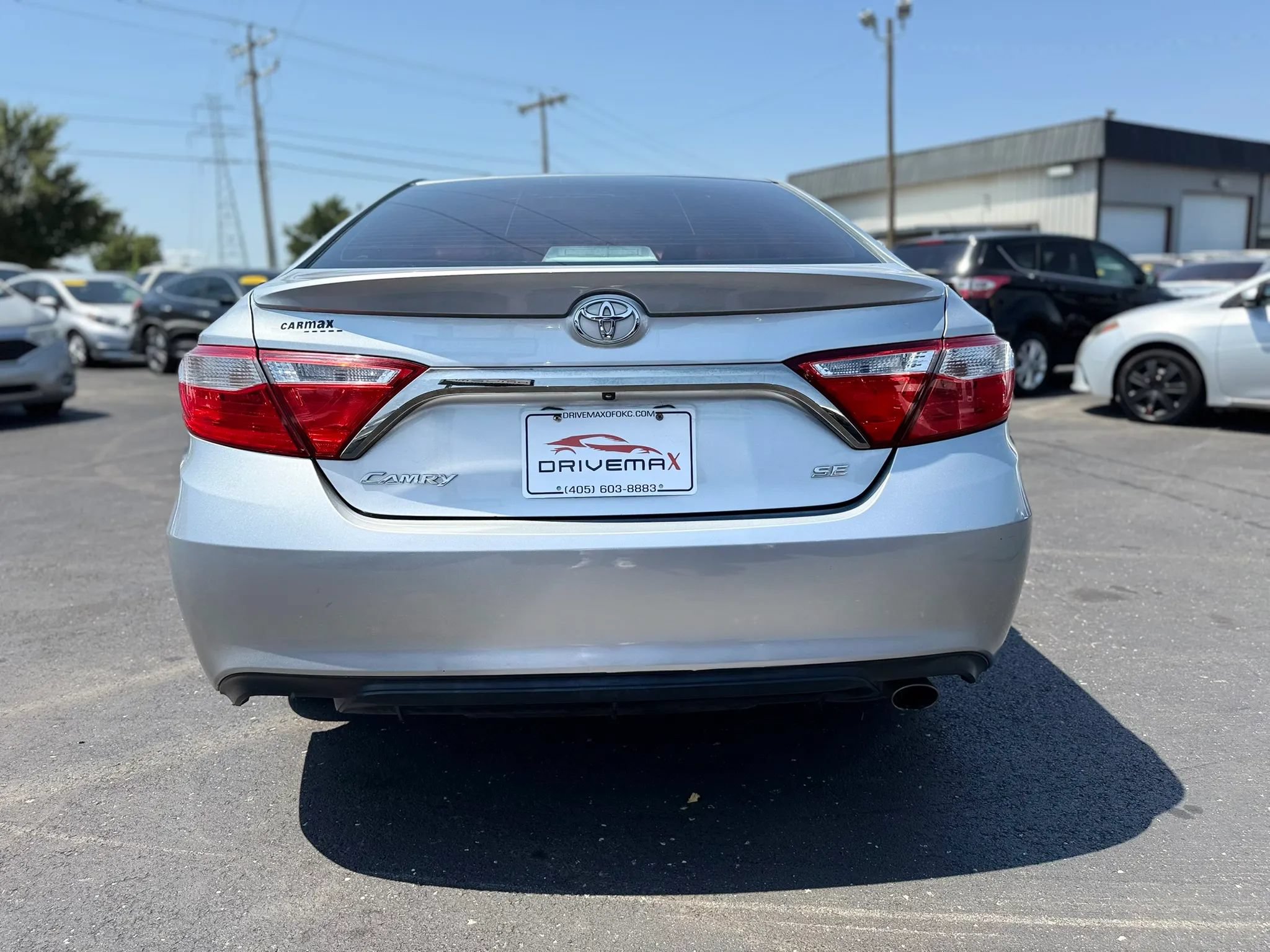 Used 2017 Toyota Camry SE FWD image 4