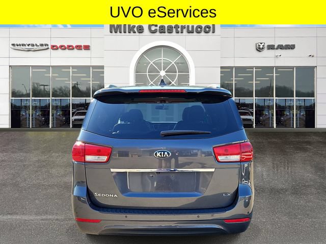 Used 2017 Kia Sedona LX w/ LX Essentials Premium Package FWD image 5