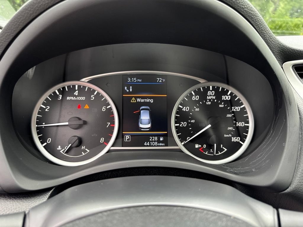 Used 2019 Nissan Sentra SV w/ Special Edition Package FWD image 28