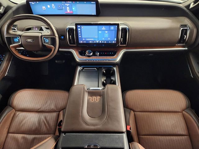 Used 2025 Ford Expedition King Ranch AWD/4WD image 4