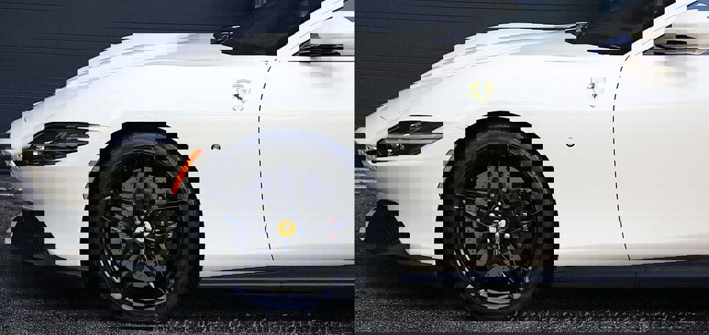 Used 2022 Ferrari Roma image 14